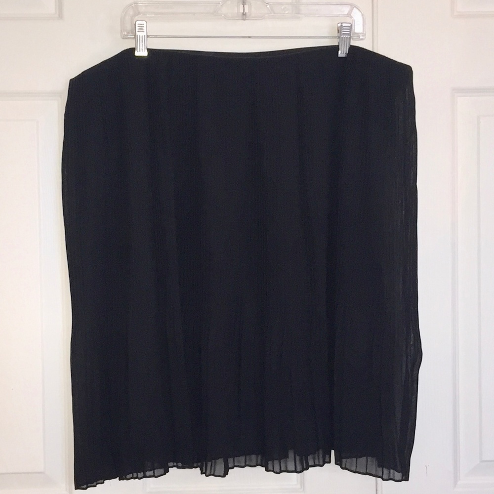 Alfani 18W Black Skirt Lined Sheer Crinkle Pleat